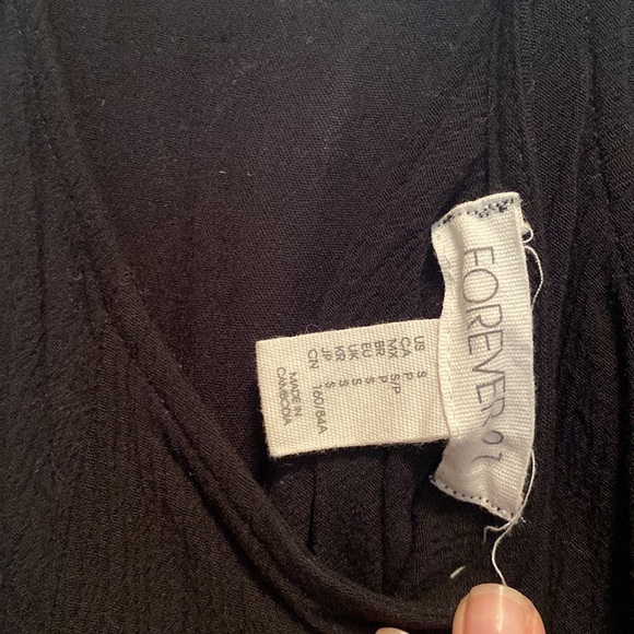 Crop top - Picture 3 of 3